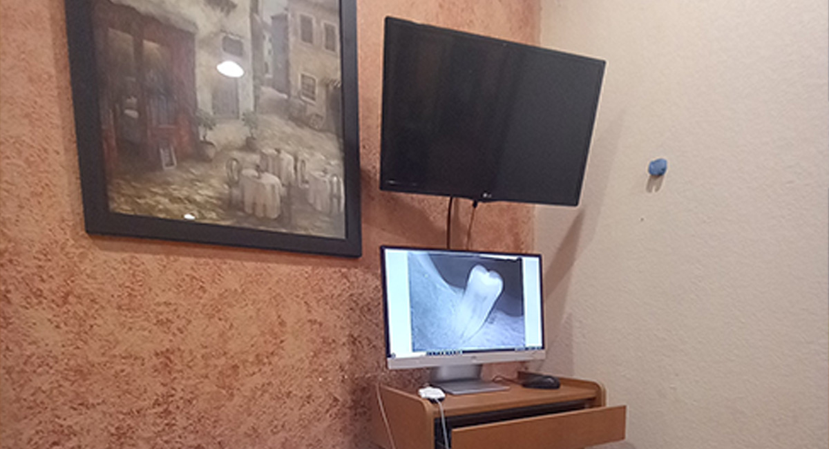 dental examination room at our dental office near you